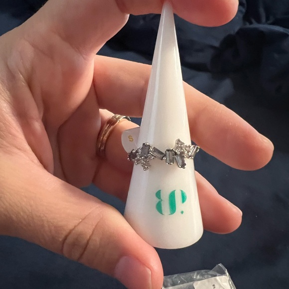 Bomb Party Ring - Picture 1 of 2